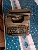 Machine a écrire underwood vintage, Muziek en Instrumenten, Accordeons, Ophalen, Gebruikt