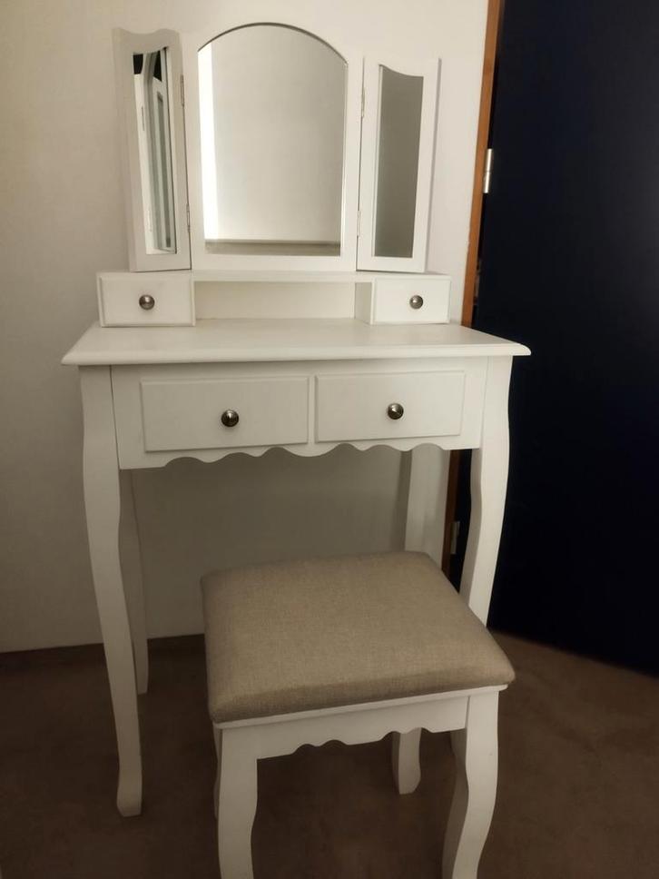 Meuble coiffeuse enfant, Maison & Meubles, Tables | Coiffeuses, Enlèvement