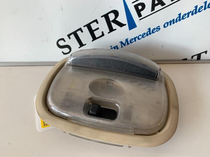 Binnenverlichting achter van een Mercedes ML-Klasse, Auto-onderdelen, Verlichting, Mercedes-Benz, Gebruikt, 3 maanden garantie