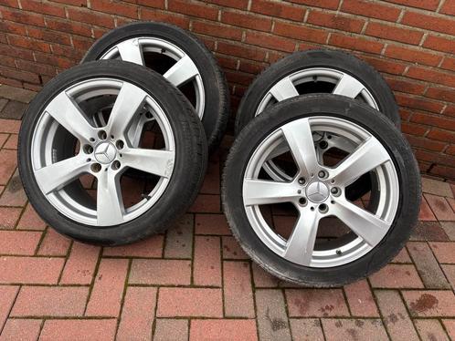 Mercedes Velgen banden zomerbanden W212 W204 CLS 225 45 17, Auto-onderdelen, Banden en Velgen, Band(en), Zomerbanden, 17 inch