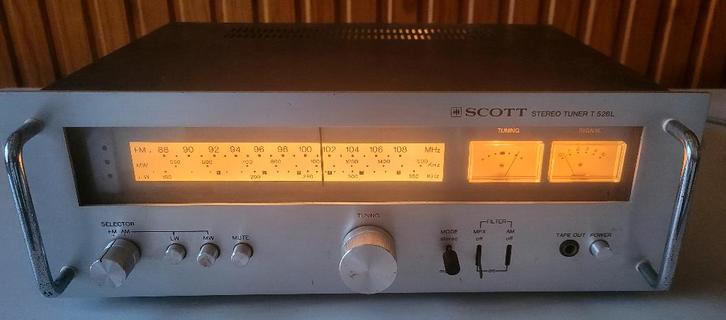 Récepteur Scott T-526L, TV, Hi-fi & Vidéo, Tuners, Utilisé, Analogique, Enlèvement ou Envoi