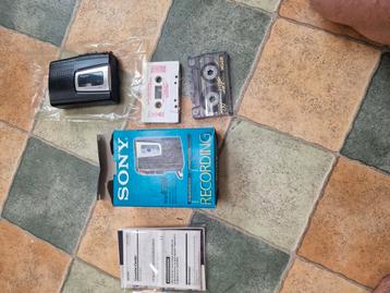 Sony TCM-453V en boîte + 2 casquettes beschikbaar voor biedingen