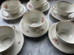 Tasses vintage avec soucoupes et cafetière, Antiquités & Art, Antiquités | Services (vaisselle) pièces, Enlèvement