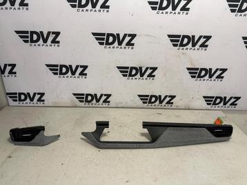 Dashboard sierlijst van een Skoda Kamiq beschikbaar voor biedingen