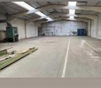 TE HUUR 300m² opslagruimte/hangaar, Zakelijke goederen, 300 m², Huur, Bedrijfsruimte