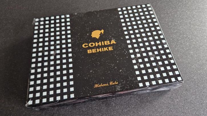 Cohiba Behike 54 sigarendoos, Collections, Articles de fumeurs, Briquets & Boîtes d'allumettes, Comme neuf, Boite à tabac ou Emballage
