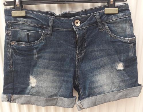 Jeansshort van C&A maat 38, Kleding | Dames, Broeken en Pantalons, Gedragen, Maat 38/40 (M), Blauw, Verzenden