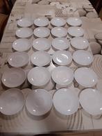 Sous tasses/soucoupe. Arcopal France. X24. Neuf, Ophalen, Nieuw, Effen, Kop(pen) en/of Schotel(s)