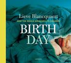 Birth Day - How the world welcomes its children, Boeken, Kunst en Cultuur | Fotografie en Design, Ophalen of Verzenden, Gelezen