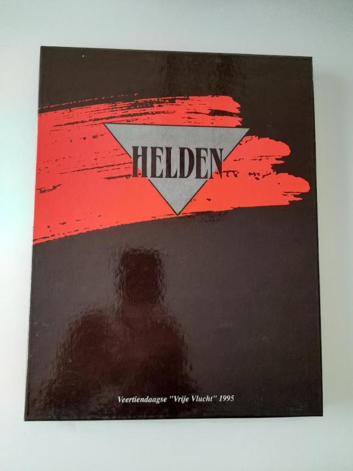 "Helden" portfolio Vrije Vlucht 27 prenten 1995 strips, Boeken, Stripverhalen, Gelezen, Verzenden