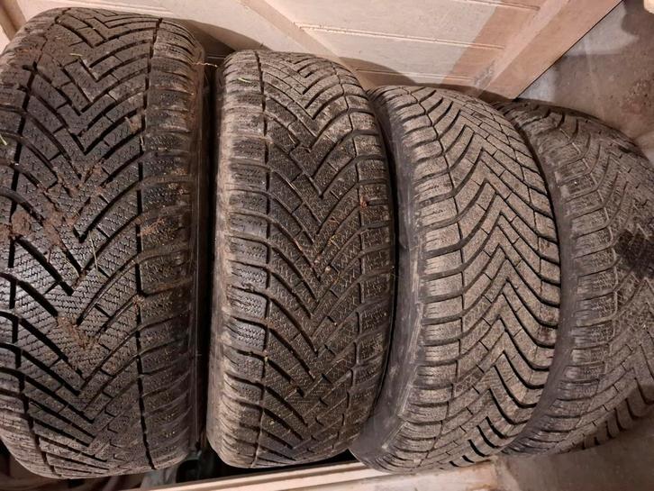 Pneus hiver Vredestein sur tôles Bmw 5x120, Auto-onderdelen, Banden en Velgen, Band(en), Winterbanden, Ophalen