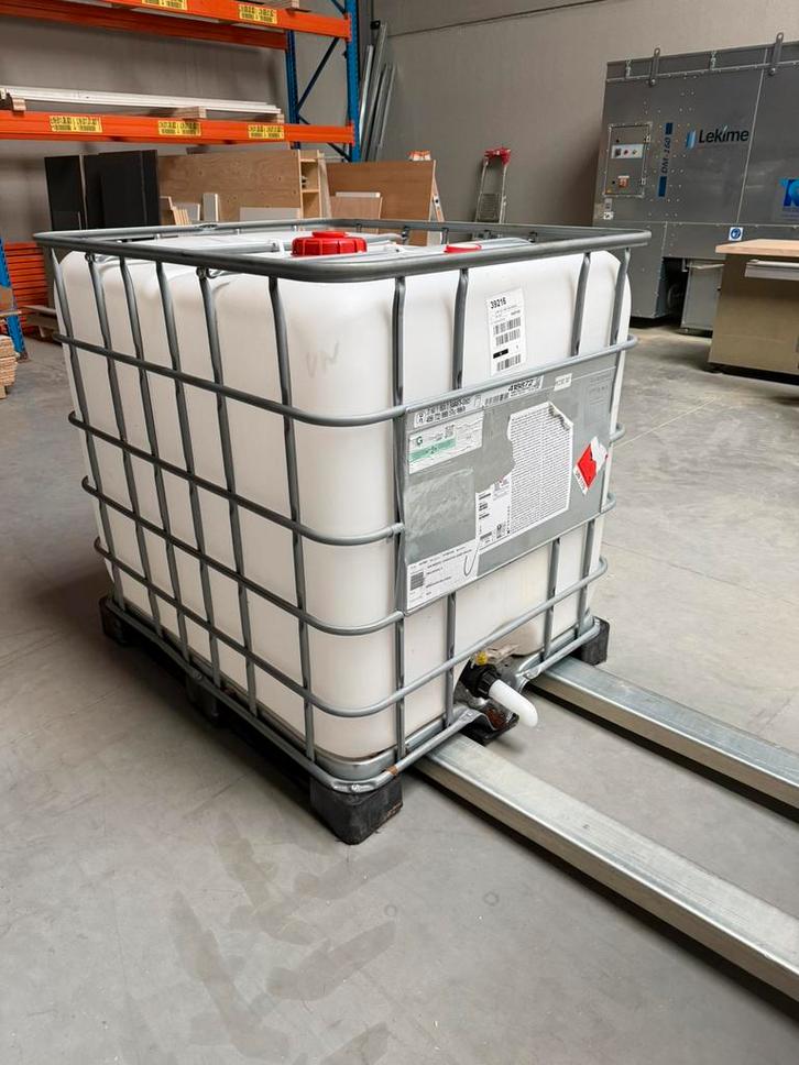 1000l ton, Tuin en Terras, Regentonnen, Zo goed als nieuw, Ophalen