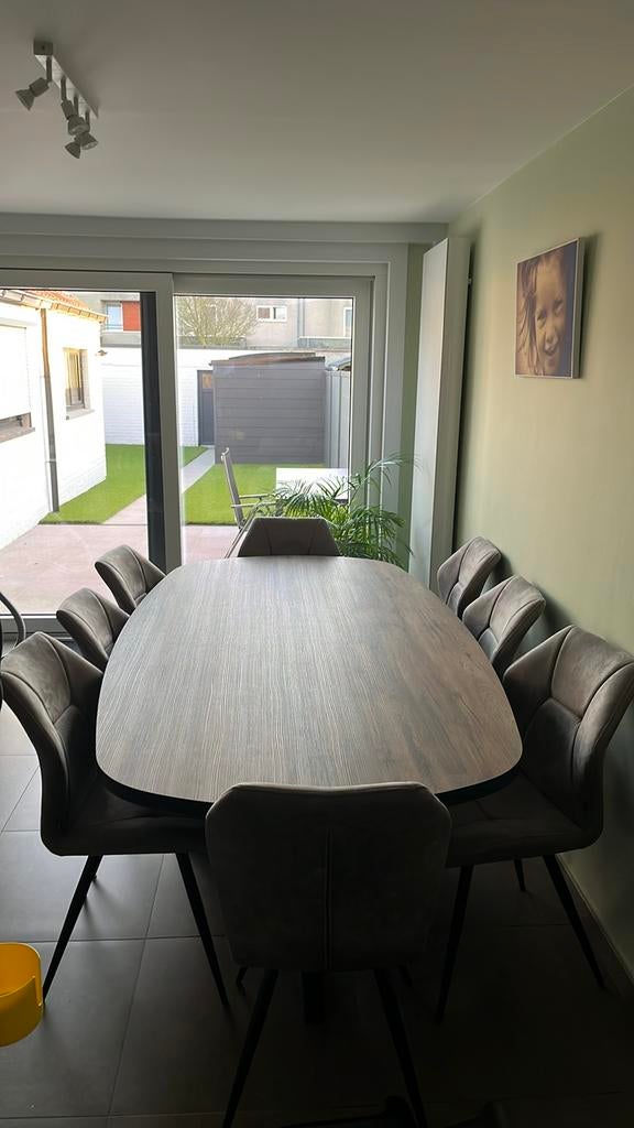 Mooie tafel, Huis en Inrichting, Tafels | Eettafels, Ophalen, 200 cm of meer, Ovaal, Overige houtsoorten
