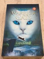 Warrior Cats - 5 - Gevaar, Livres, Livres pour enfants | Jeunesse | 10 à 12 ans, Comme neuf, Enlèvement ou Envoi, Erin Hunter