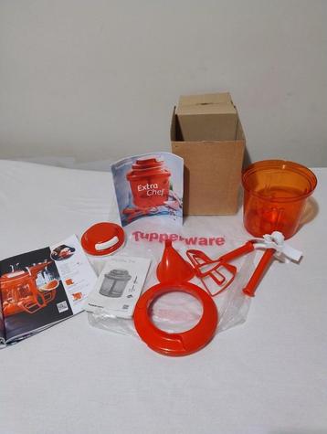 Tupperware extra chef rood met onderdelen en receptenboekje beschikbaar voor biedingen