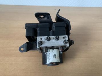 ABS pomp suzuki swift 63J0 bouwjaar 2005 tot 2010 63JOJP2WD, Enlèvement ou Envoi, Utilisé, Suzuki