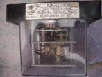 vertragende relais, disjoncteurs ,meters,timers, Doe-het-zelf en Bouw, Ophalen