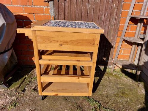 Unieke houten keukentrolley met betegeld blad – massief hout, Huis en Inrichting, Keuken | Keukenelementen, Gebruikt, Minder dan 100 cm
