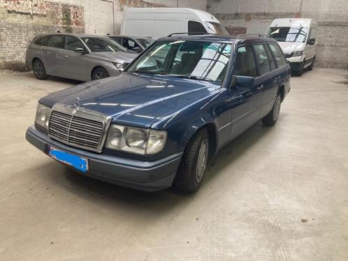 MERCEDES 230 TE EN TRES BEL ETAT AVEC CAR PASS, Auto's, Mercedes-Benz, Particulier, 200-Serie, Benzine, Break, 5 deurs, Automaat