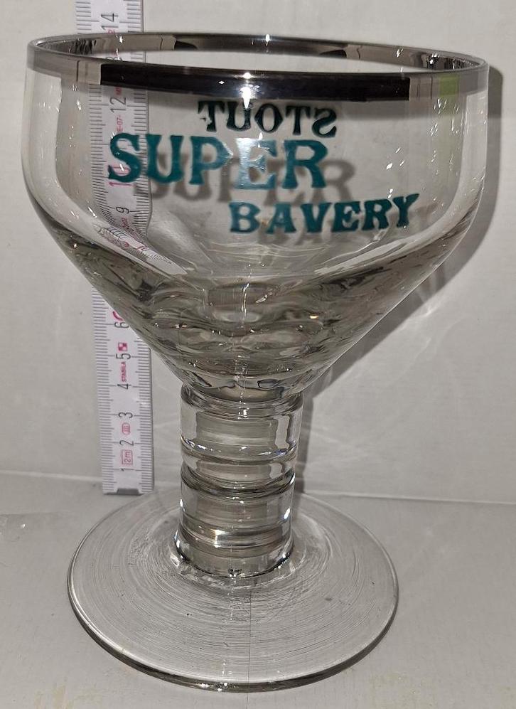 Bierglas, vorm Orval Trappist. Super Bavery, Extra Stout., Collections, Marques de bière, Utilisé, Verre ou Verres, Autres marques