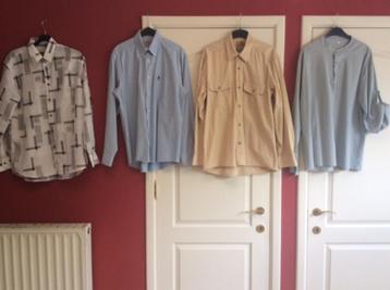 Te koop 4 hemden maat L beschikbaar voor biedingen