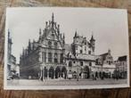 Postkaart Mechelen stadhuis uitgegeven door Nelis, Verzamelen, Ophalen of Verzenden, 1940 tot 1960, Ongelopen, Antwerpen