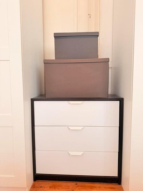 Commode IKEA à 3 Tiroirs – Blanc avec Cadre Noir – Bon état, Huis en Inrichting, Kasten | Ladekasten, Zo goed als nieuw, Ophalen