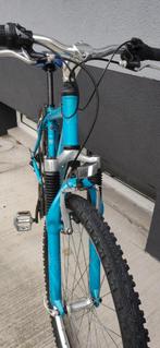 Vélo 26 pouces en très bon état à vendre comme Cube Rockride, Fietsen en Brommers, Fietsen | Mountainbikes en ATB, Ophalen, Gebruikt