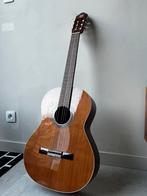 Alhambra gitaar tapa maciza model 1C met draagtas en steun, Muziek en Instrumenten, Snaarinstrumenten | Gitaren | Akoestisch, Ophalen