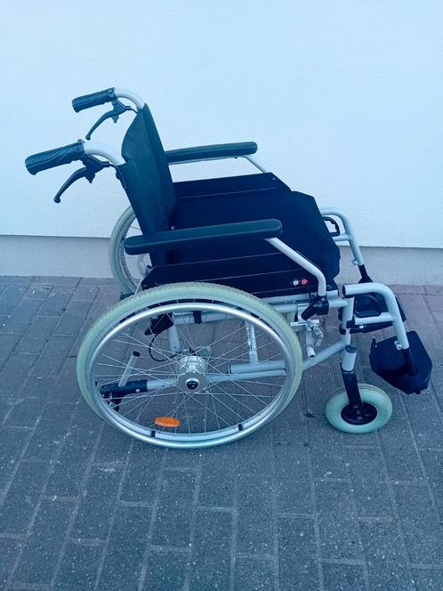 Onberispelijke rolstoel van het merk BB met remmen Ze is, Diversen, Rolstoelen, Zo goed als nieuw, Ophalen