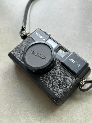 Yashica MF-2 analoge camera