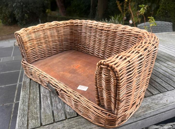 Mooie en stevige hondenmand, in nieuwstaat!, Dieren en Toebehoren, Hondenmanden, Zo goed als nieuw, Ophalen