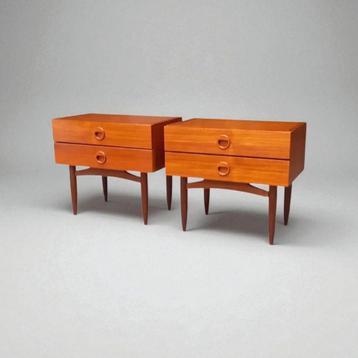 Scandinavische vintage nachtkastjes  beschikbaar voor biedingen