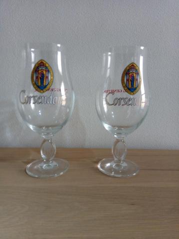 2 Corsendock glazen beschikbaar voor biedingen