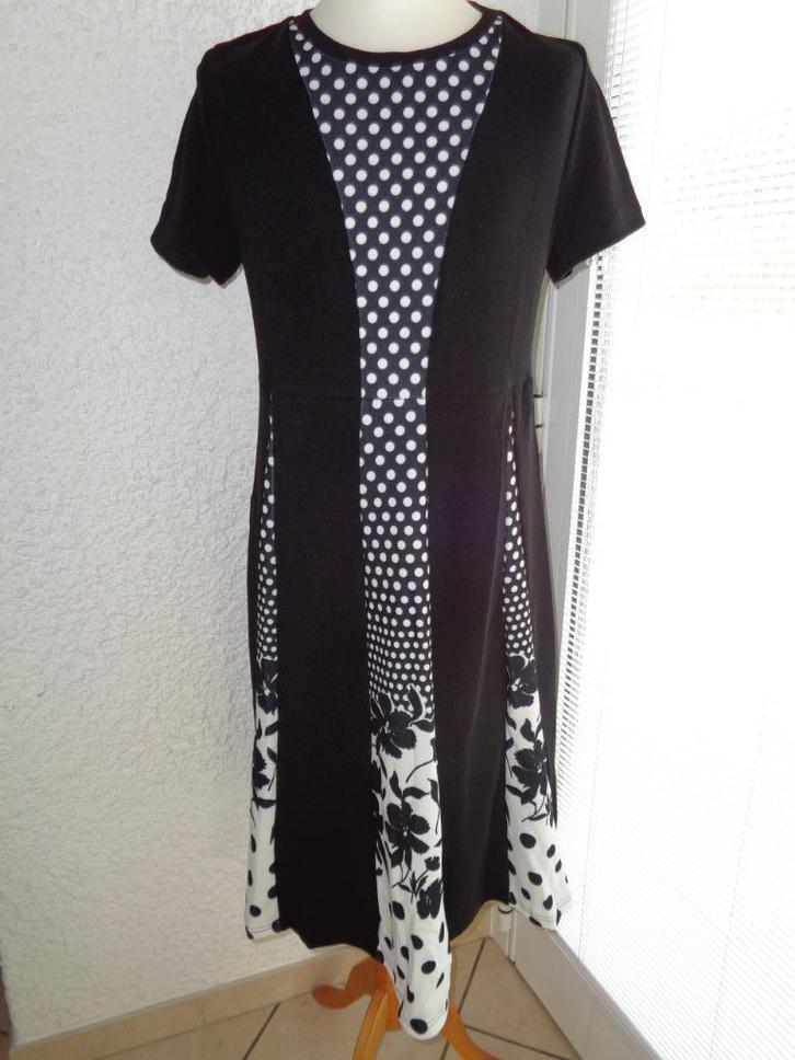 Robe longue marine / blanc. Taille 2XL, Vêtements | Femmes, Robes, Porté, Taille 42/44 (L), Autres couleurs, Enlèvement ou Envoi