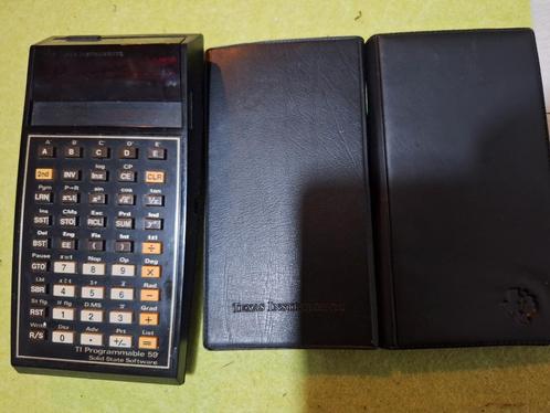 Texas Instruments Vintage rekenmachine met 2 geheugenkaarten, Diversen, Rekenmachines, Zo goed als nieuw, Ophalen of Verzenden