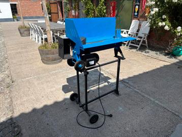 Houtkliever, klief machine, kliever, splijter,  7 ton beschikbaar voor biedingen
