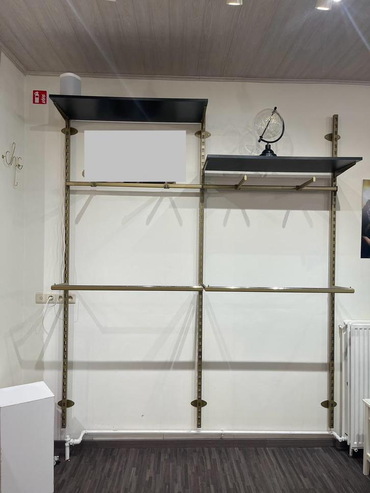 Penderie murale gold + tablettes noires, Zakelijke goederen, Kantoor en Winkelinrichting | Magazijn, Stelling en Opslag, Ophalen