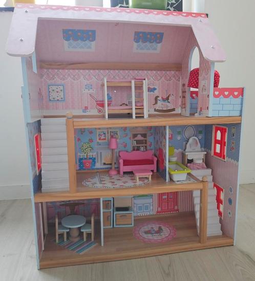 Maison de poupée Kidkraft Chelsea, Enfants & Bébés, Jouets | Maisons de poupées, Comme neuf, Maison de poupées, Enlèvement