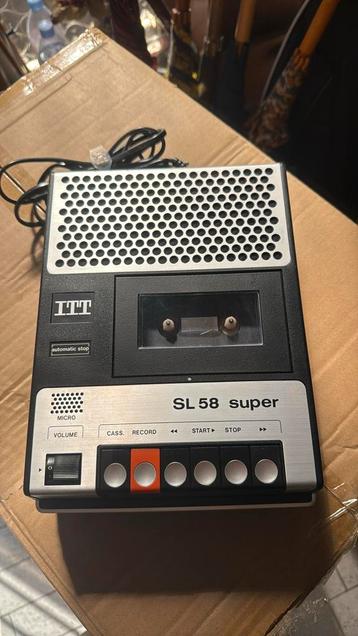 Cassettespeler ITT, Enlèvement