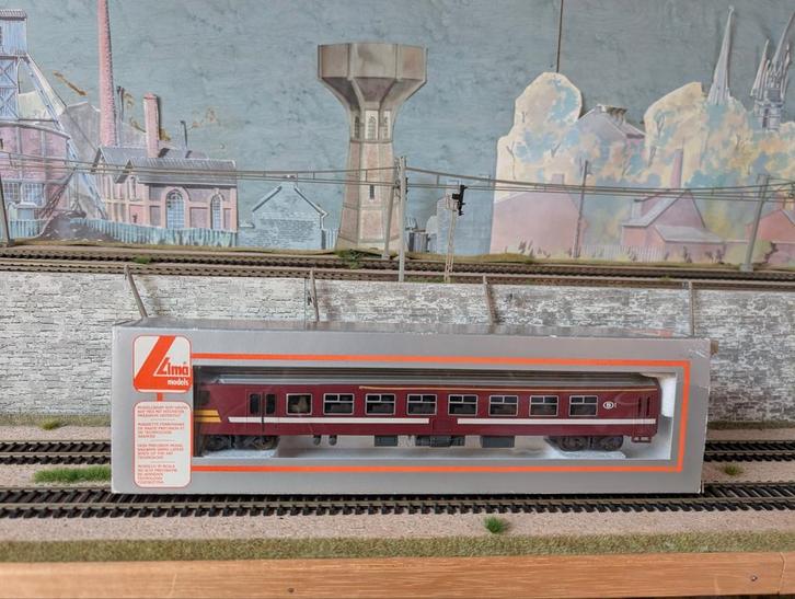 NMBS SNCB | Lima / Jocadis | M4 ADx | Bordeaux | Stuurstand, Hobby en Vrije tijd, Modeltreinen | H0, Gebruikt, Wagon, Gelijkstroom