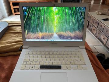 laptop beschikbaar voor biedingen