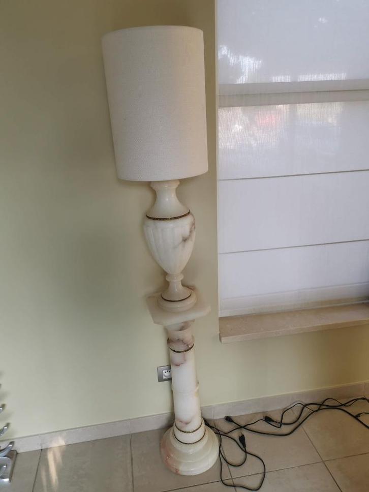 vloerlamp uit natuursteen, Antiek en Kunst, Antiek | Verlichting, Ophalen