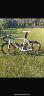 Pinarello Paris, Fietsen en Brommers, Fietsen | Racefietsen, Overige merken, Gebruikt, Carbon, 10 tot 15 versnellingen