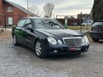 Mercedes E200 Cdi/Classic/Automaat/2007, Auto's, Mercedes-Benz, Achterwielaandrijving, Zwart, 4 cilinders, Parkeersensor