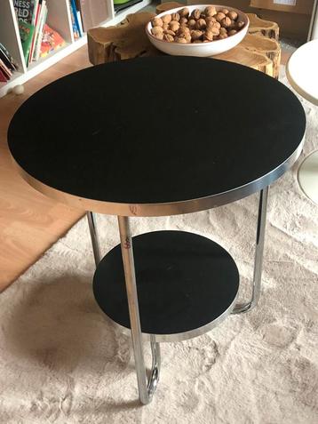 Bauhaus bijzettafel salontafel origineel jaren 70 beschikbaar voor biedingen
