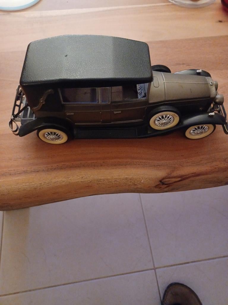 Auto lincoln schaalmodel, Hobby en Vrije tijd, Ophalen, Auto