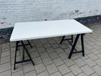 Ikea bureau op schragen, Ophalen, Zo goed als nieuw