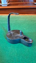 18e eeuwse smeedijzeren mijnwerkersolielamp, Ophalen