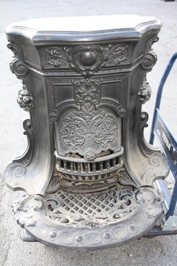 poele en fonte ancien pour la deco, Enlèvement